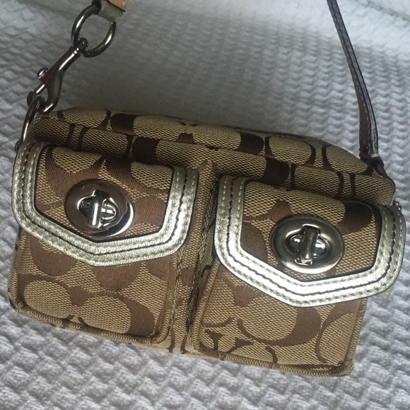 Coach Signature Gallery Double Pocket Pouch FS1751 (SOLD) - Picture 2 of 8